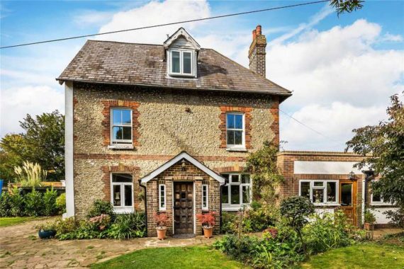 4 Bedroom Semi-Detac...